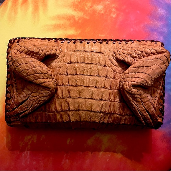 š Rare Genuine 1950s Cuban Handmade Alligator Clutch š - Picture 1 of 7